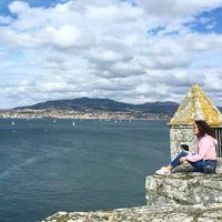 Estefanía Loza's Photo