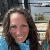 Andrea Savage的照片