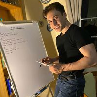 Tuna Elbüken的照片