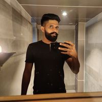 Hrushi Kaule的照片