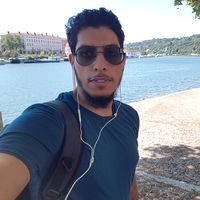 Amur Alharthi的照片