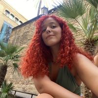 Yağmur Özcan的照片