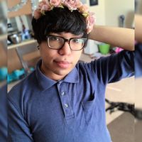 Con Iron Eyes's Photo