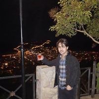 Mustafa Erkuş的照片