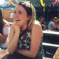 Justine Hersard的照片