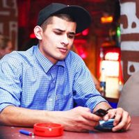 John Abduloev的照片