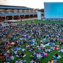Picnic and a movie at La Villette : Grease's picture