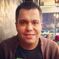 Kamran Gerami的照片