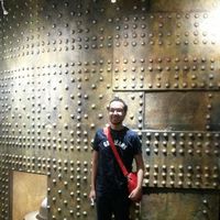 Isaac Linares's Photo