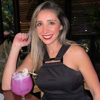 Stephany Fernandez的照片