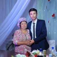 Akmal Atkhamov的照片