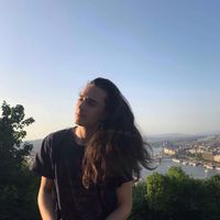 David Mark Valaczkai的照片