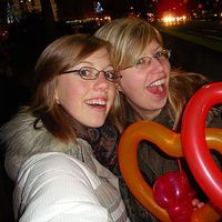 Jenny and Miri R.的照片