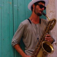 Nicholas Cornia's Photo