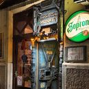 Weekly Couchsurfing Meet @Grease Monkey's picture