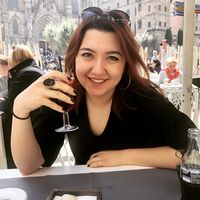 Ece Lara Alanyali的照片