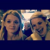 Nikole Domeney的照片