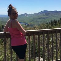 Nikki Brodeur的照片