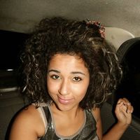 Karol Barbosa's Photo