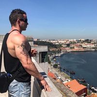 Ondrej Leipert的照片