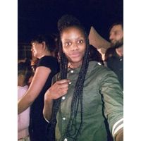 BABARA RAQUEL的照片