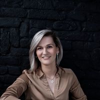 Katalin Varga的照片