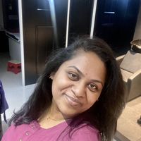 Nischala Tirunagari的照片