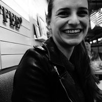 Julie Bastien的照片