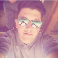 Adrian Sheremeti的照片