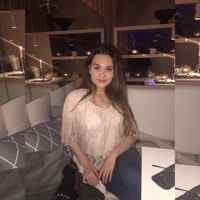 Angelina Kors的照片