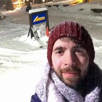 Russell Carey的照片