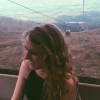 Emma Elsner的照片