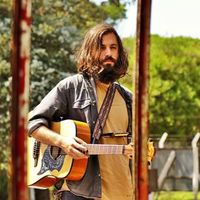 Jules Troilo Parets的照片