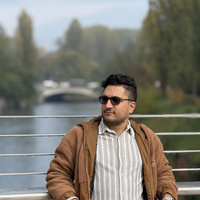 Maziyar Nasr Esfahani's Photo