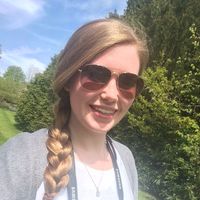 Lizzy Leonard的照片