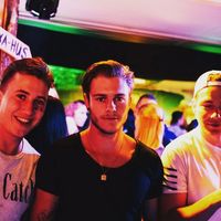 Randy Nützel27's Photo