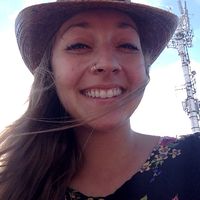 Stevie Saunders's Photo