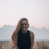 Natasha Dale的照片