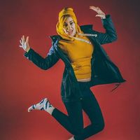 Valerie Luxicon的照片