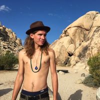 Evan Harker的照片