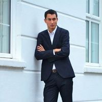 Christian Capes的照片