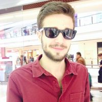 hamdi ulucan的照片