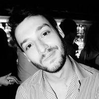 Alejandro Moreyra的照片