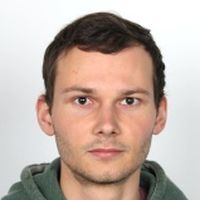 Adam Midlik的照片