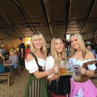 Michaela Hunter的照片