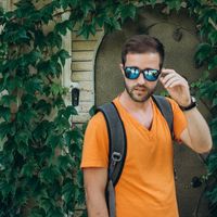 Enver Isliamov's Photo