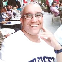 Brahim Rhouni的照片