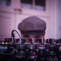 Christopher Par的照片