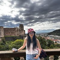 Hurriyat Qurbanbayeva的照片