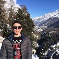 Adam Familiant的照片